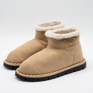 size 39.5eu 9.5 US Prada Shearling Ankle Boots Brown Suede Beige